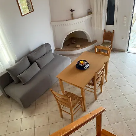 Pelagos On Gyrismata Apartahotel