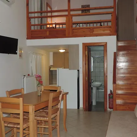 Aparthotel Pelagos On Gyrismata 3*