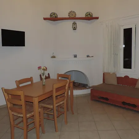 Pelagos On Gyrismata Aparthotel