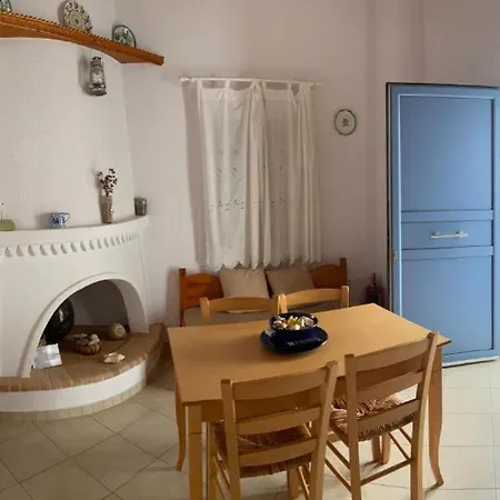 Pelagos On Gyrismata Apartahotel 3*